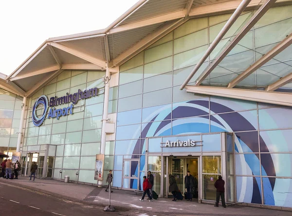 Birmingham Airport Birmingham England Μάρτιος 2018 Ευρεία Θέα Των Ανθρώπων — Φωτογραφία Αρχείου