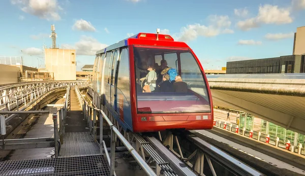 Birmingham Airport Birmingham England März 2018 Führerloser Shuttle Zug Der — Stockfoto