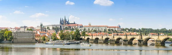 Praha Česká Republika Červen 2018 Panoramatický Výhled Karlův Most Přes — Stock fotografie