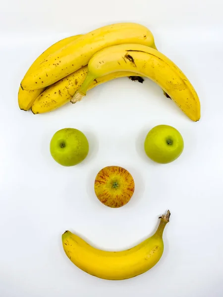 Fruta Forma Rosto Com Maçãs Bananasa Isolado Fundo Branco Não — Fotografia de Stock