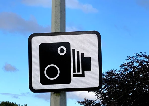 Sign Alerting Motorists Use Speed Cameras — Stock Photo, Image