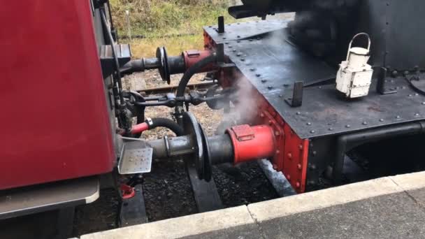 Cranmore England Juli 2019 Stoomstijging Van Een Locomotief Gekoppeld Aan — Stockvideo