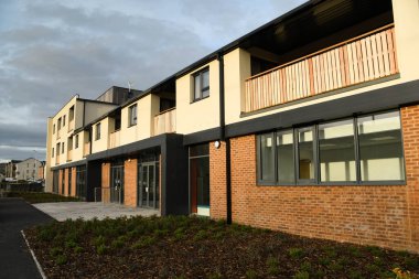 Rhydyfelin, Pontypridd, Galler - Kasım 2017: Pontypridd 'de modern sosyal hortum sahibi ve bir iskan derneği tarafından yönetilen