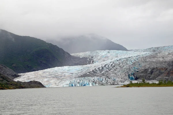 Mendenhall-glaciären och dalen, Alaska. — Stockfoto