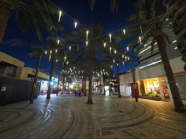 Geceleri Giralda Plaza, Coral Gables, Bar ve Restoran.