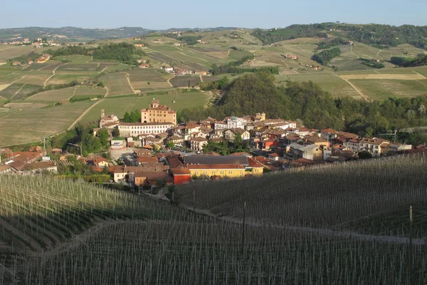 북부 이탈리아에 Barolo의 마을. — 스톡 사진
