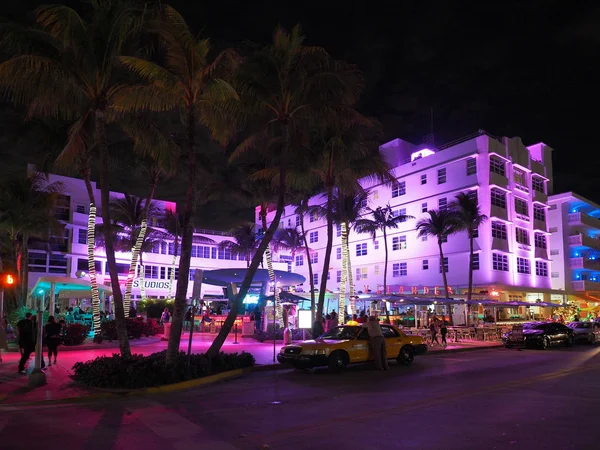 Συνοικία Art Deco στο Μαϊάμι Μπιτς, Φλόριντα. — Φωτογραφία Αρχείου