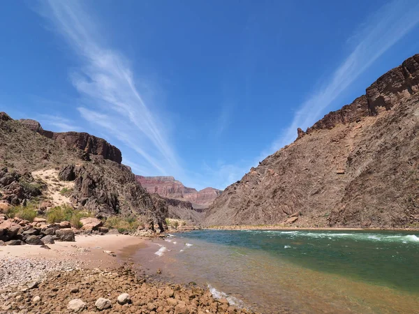 Granit Stromschnellen Strand im Grand Canyon Nationalpark, arizona. — Stockfoto