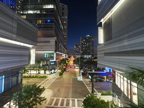 Brickell straat scène, Miami, Florida. — Stockfoto