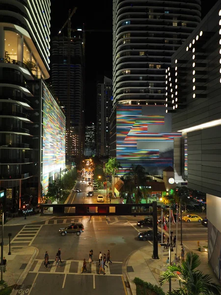 Cena de rua de Brickell, Miami, Flórida. — Fotografia de Stock