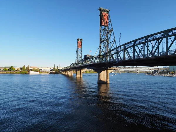 Hwtorne puente, Portland, Oregon. — Foto de Stock