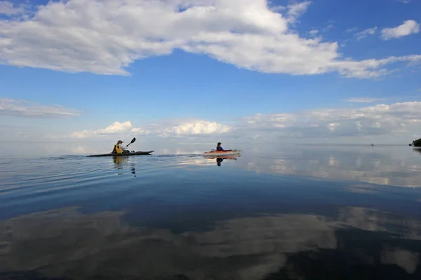 Kayakers a Biscayne nemzeti parkban, Florida. — Stock Fotó