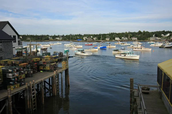 Homár csónakok Bass Harbor, Maine. — Stock Fotó