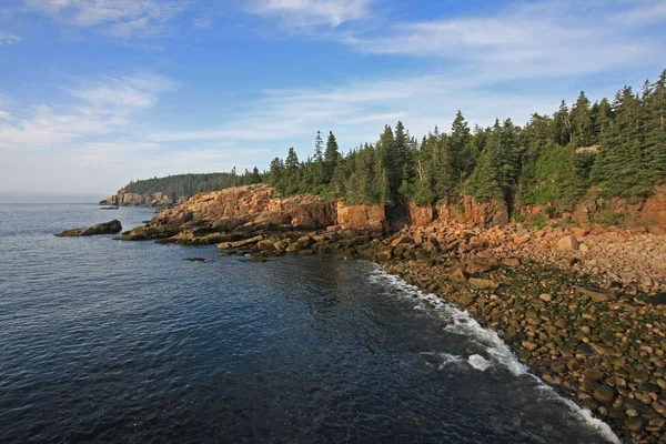 La côte accidentée du parc national Acadia, Maine . — Photo