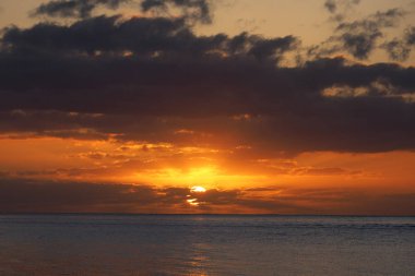East Cape Sable açıklarında gün doğumu, Florida.