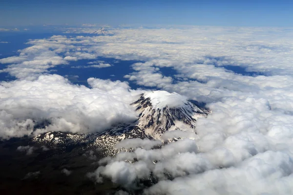 Vista aérea de Mount Adams, estado de Washington . Fotos De Stock