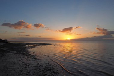 East Cape Sable açıklarında gün doğumu, Florida.