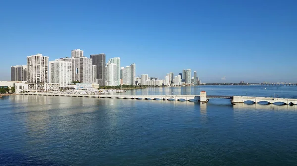 La Calzada Veneciana entre Miami y Miami Beach, Florida . — Foto de Stock