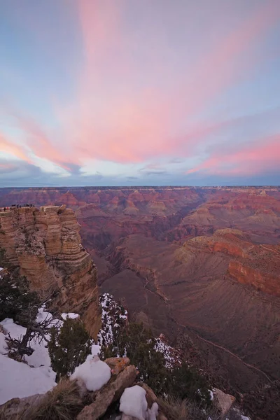 Coucher de soleil hivernal sur le Grand Canyon . — Photo