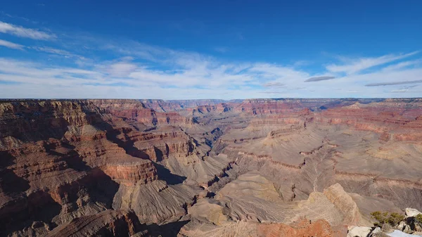 Vue du Grand Canyon depuis le sentier South Rim en hiver . — Photo