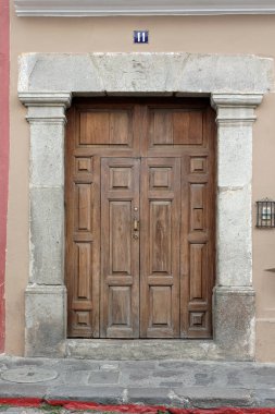 Antigua antika ahşap kapılar, Guatemala.
