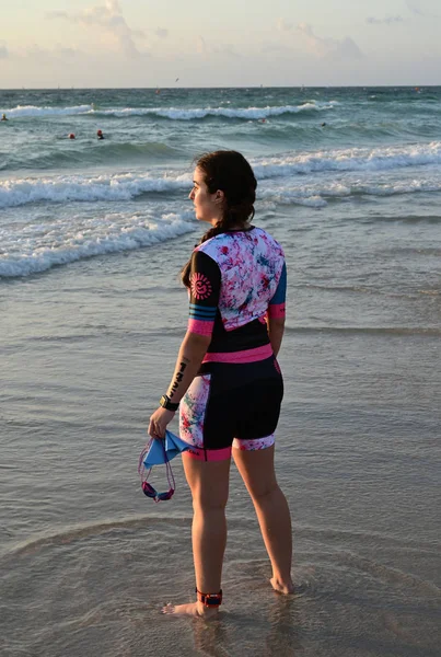 Jeune triathlète féminine au Triathlon de South Beach 2019 . — Photo
