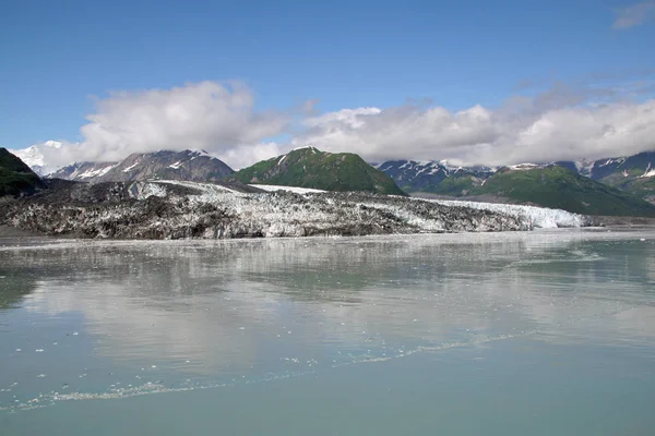 Turner-gleccser és a Disenchantment Bay, Alaszka. — Stock Fotó