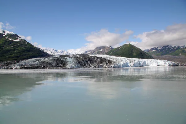 Turner-gleccser és a Disenchantment Bay, Alaszka. — Stock Fotó