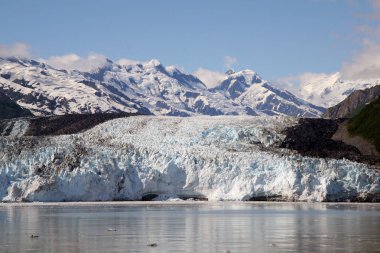 Turner Buzulu ve Hayal Kırıklığı Körfezi, Alaska.