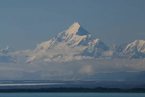 Mount Saint Elias, Alaska, Amerika Birleşik Devletleri.