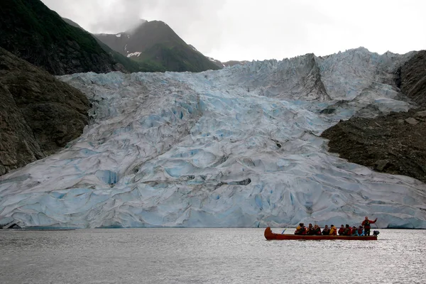 Glaciar Davidson, un gran glaciar del valle cerca de Haines, Alaska . — Foto de Stock