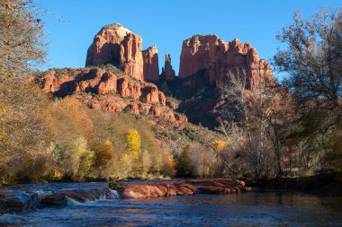 Sedona, Arizona 'daki Katedral Rock.