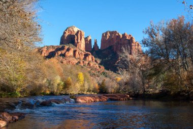 Sedona, Arizona 'daki Katedral Rock.