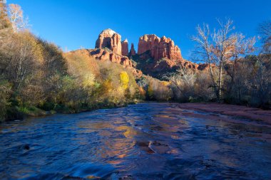 Sedona, Arizona 'daki Katedral Rock.