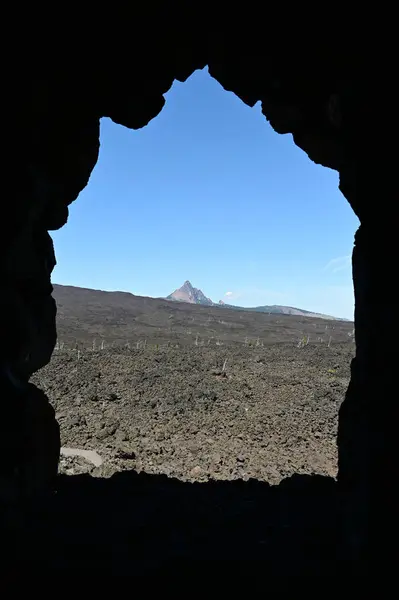 Zicht op lavavelden van het Dee Wright Observatory, Oregon. — Stockfoto