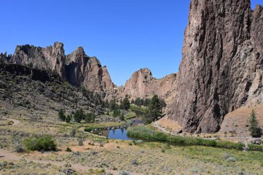 Smith Rock State Parkı, Oregon.