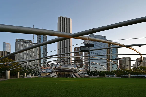 Pabellón Jay Pritzker en Millennium Park, Chicago . — Foto de Stock