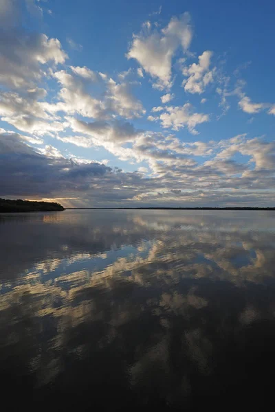 Nascer do sol sobre West Lake em Everglades National Park, Florida . — Fotografia de Stock