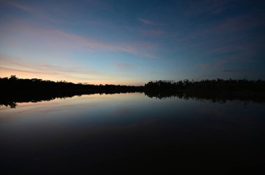 Everglades Ulusal Parkı, Florida 'da Eco Pond üzerinde gün batımı.
