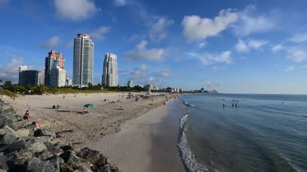 Timelapse de Miami Beach, Floridas South Beach tôt le matin lumière 4K. — Video