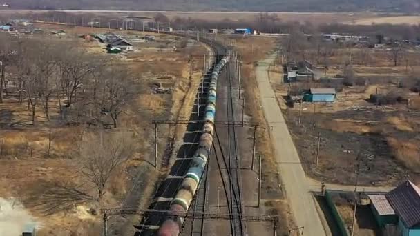 Безпілотник Обганяє Вантажний Поїзд Росія — стокове відео