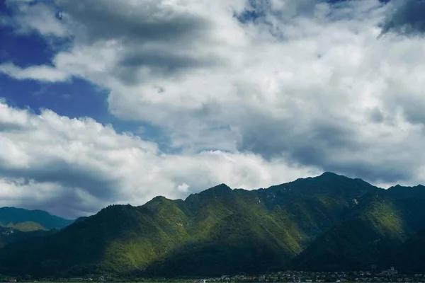 mountain and clouds in the mountains