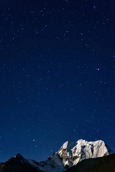 Montañas Estrelladas Cielo Nocturno — Foto de Stock