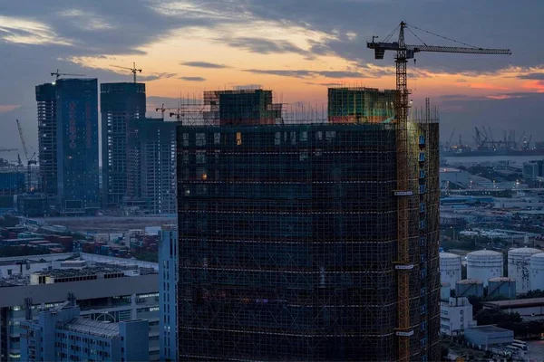 construction site , crane, urban scene