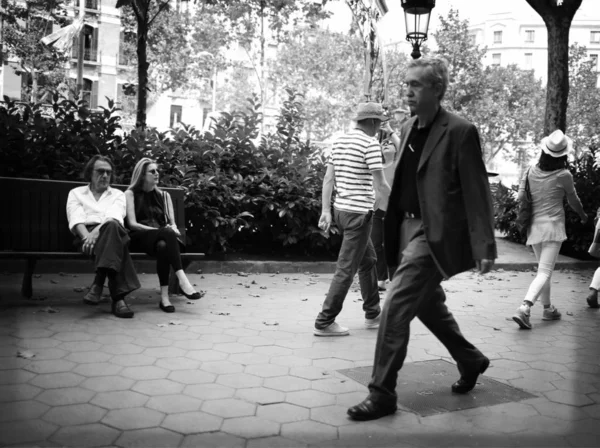 Gente Caminando Parque Ciudad — Foto de Stock