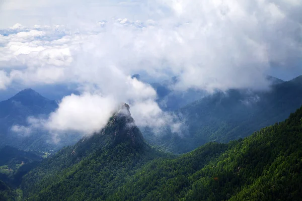 Прекрасный Вид Горы Небо — стоковое фото