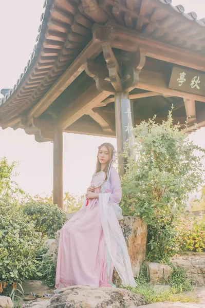 Beautiful Girl White Dress Park — Stock Photo, Image