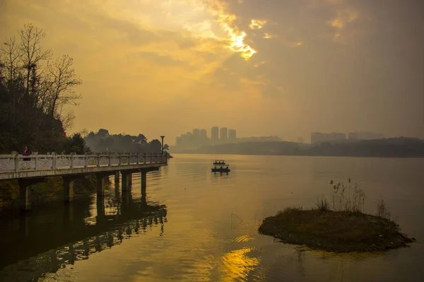 Hermoso Atardecer Sobre Río — Foto de Stock