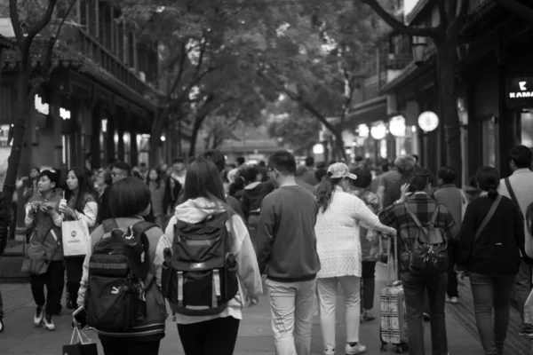 Personas Borrosas Caminando Calle Londres Reino Unido — Foto de Stock