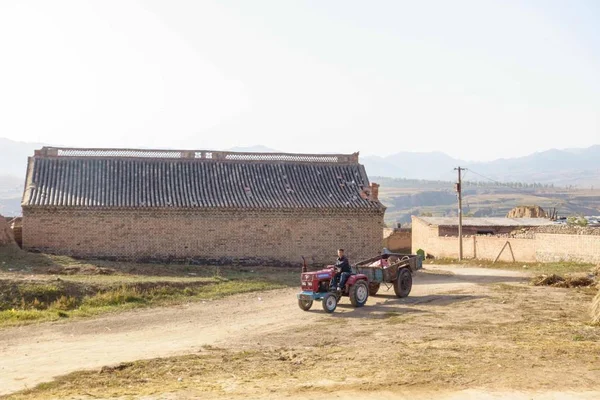 Viejo Tractor Desierto — Foto de Stock